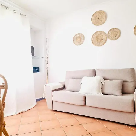 Lejlighed Cozy Loft In La Carihuela 10 Min Walk To Beach Torremolinos