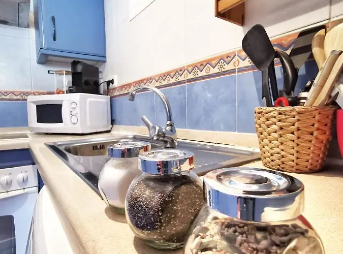 Lägenhet Cozy Loft In La Carihuela 10 Min Walk To Beach Torremolinos